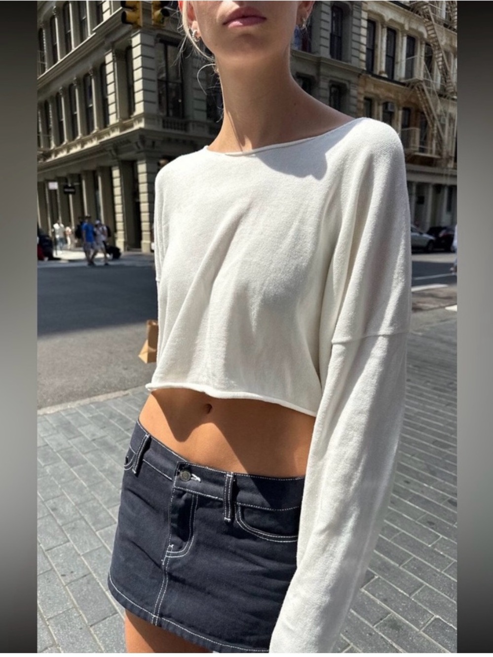 Brandy Melville Ivory Cropped Long‑Sleeve Boatneck Top